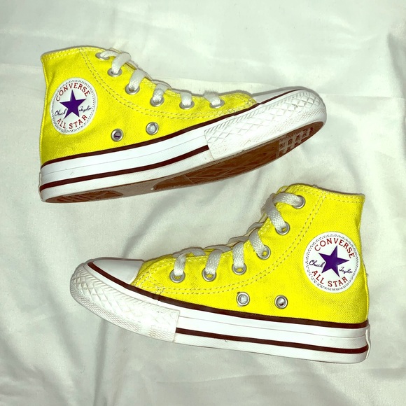 yellow converse size 1